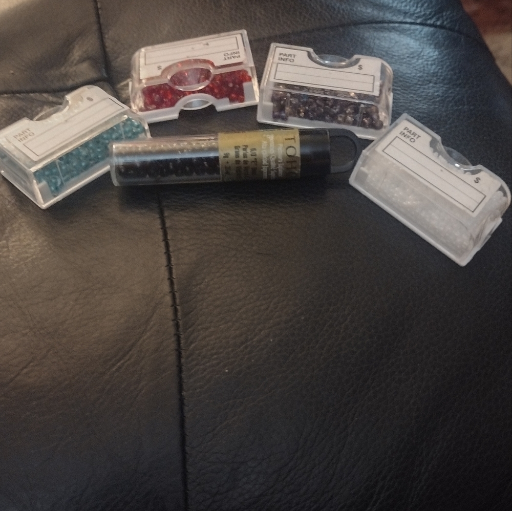 New Mixed Lot Of Beads